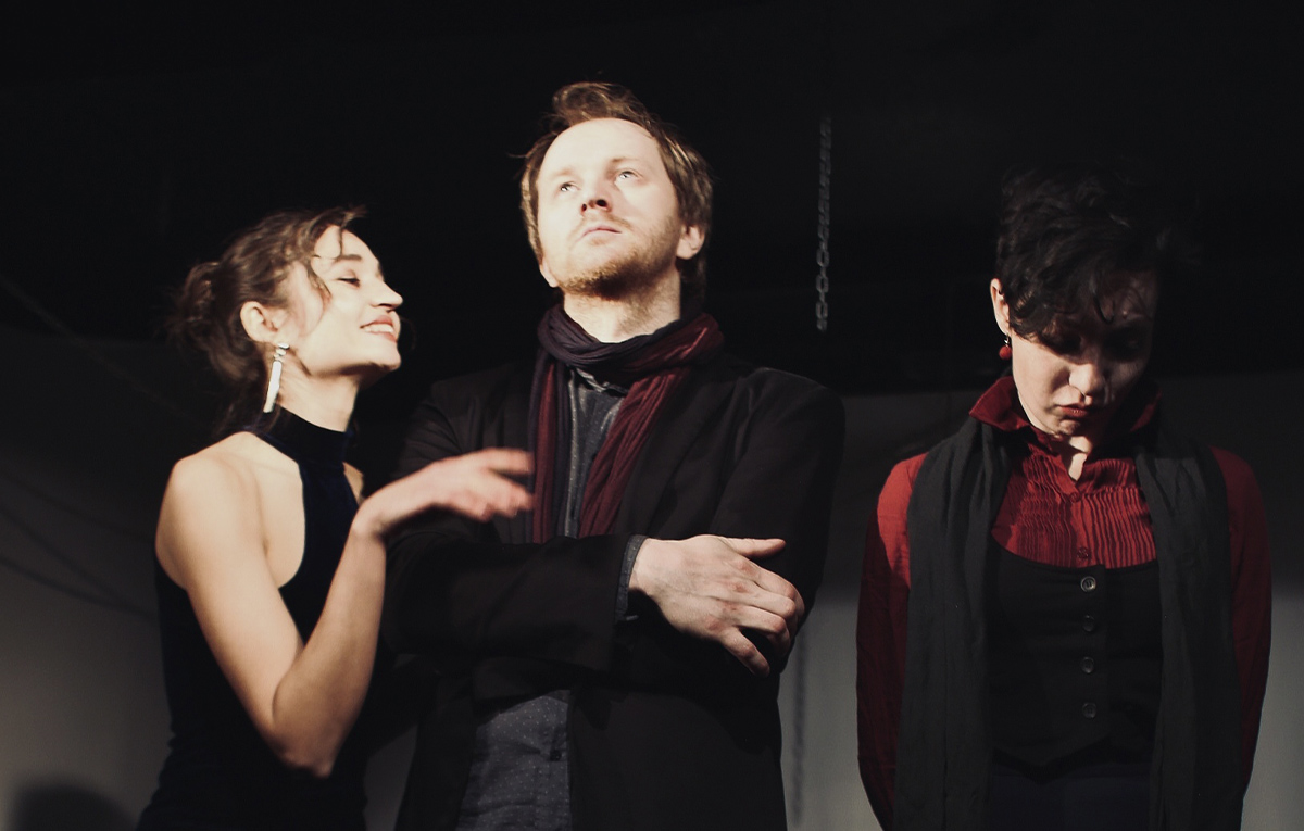 

Билеты на Redroom (Театр «Событие»)