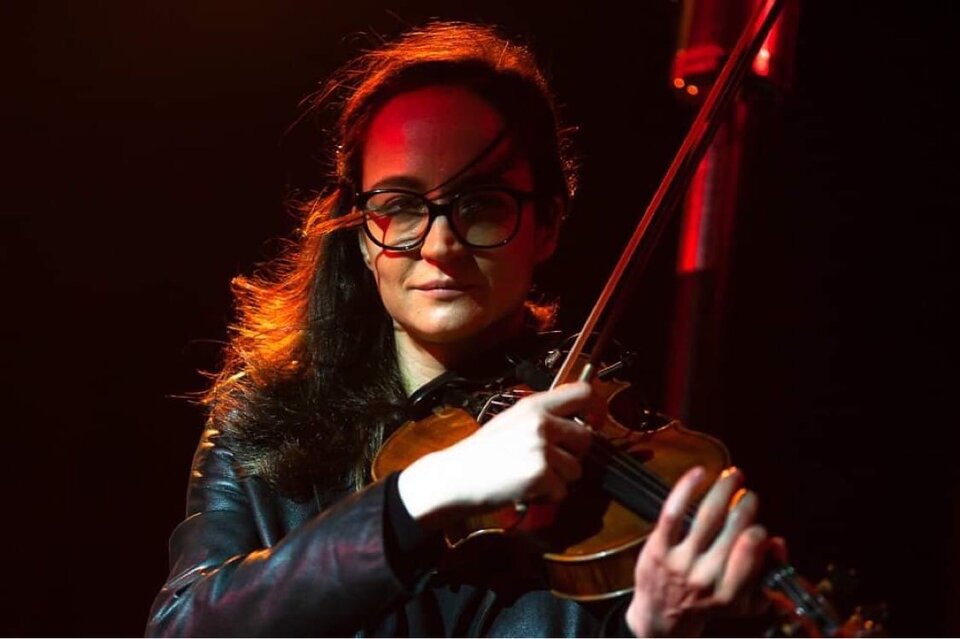 Дайте Два. День рождения группы и Люси Маховой