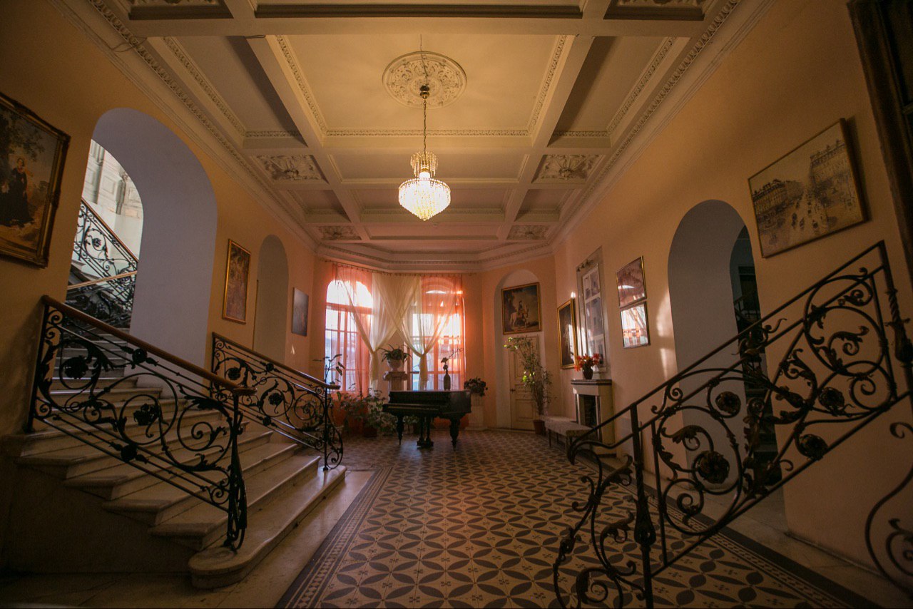 

Билеты на Экскурсия в особняк Шрёдера + концерт «На грани музыки и чувств» (Дом Шрёдера)