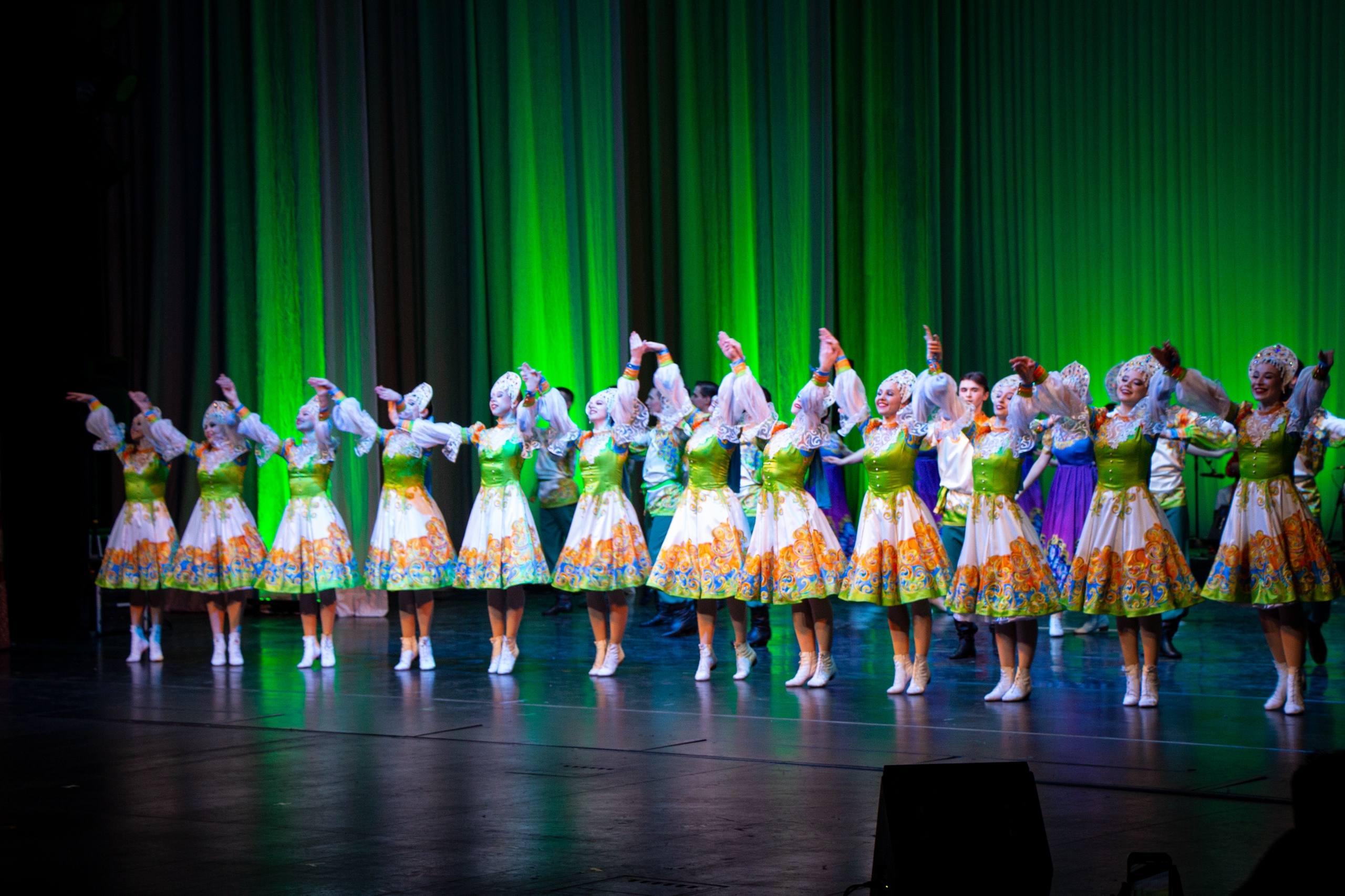 

Билеты на Волжский русский народный хор (Филармония)