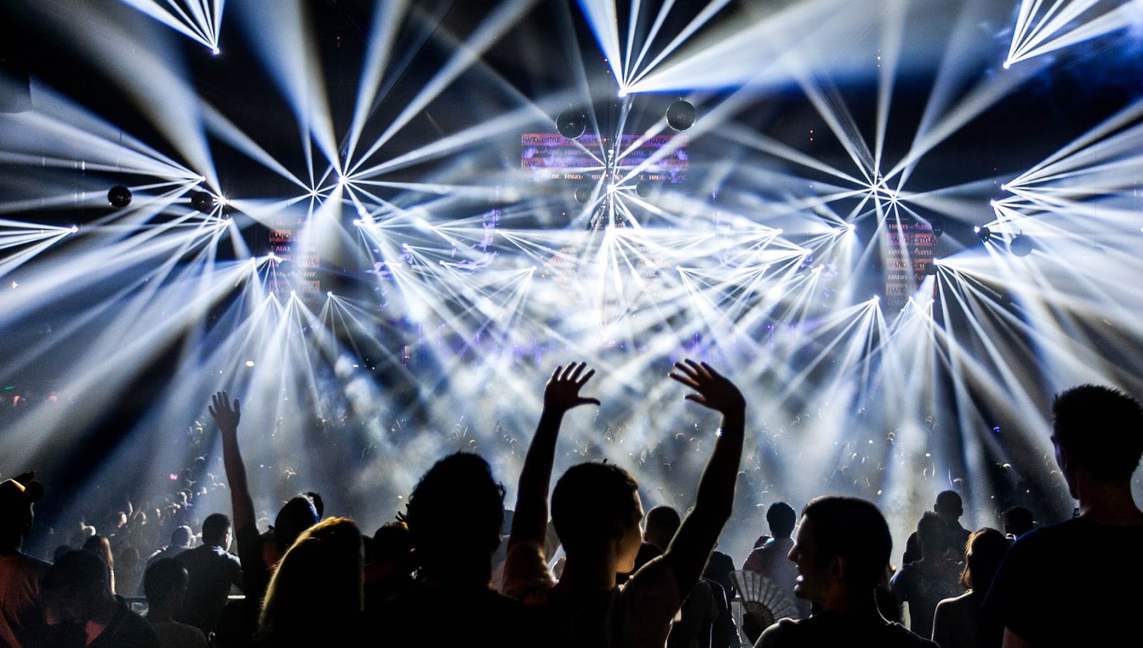 

Билеты на Дискотека в белом (Фараон)