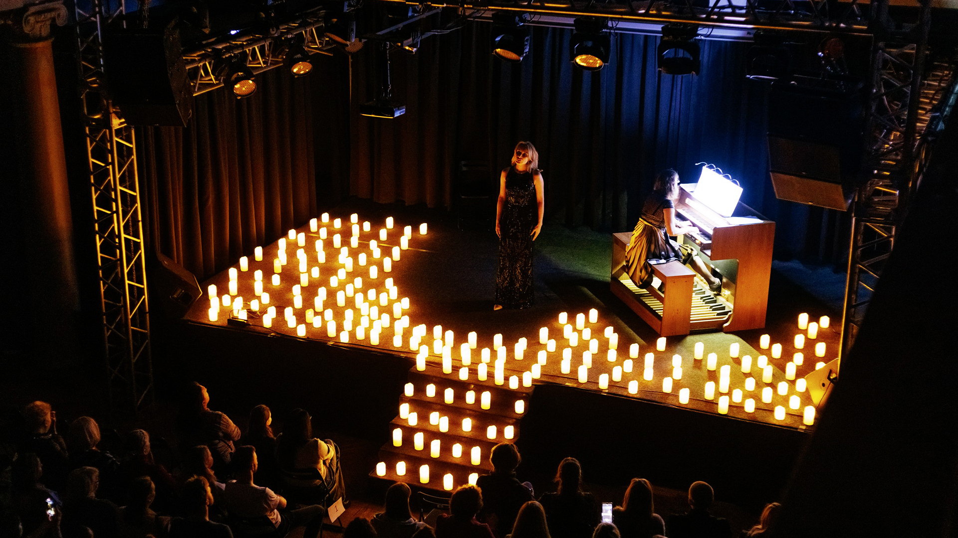 

Билеты на Людовико Эйнауди: неоклассика при свечах (DKRT)