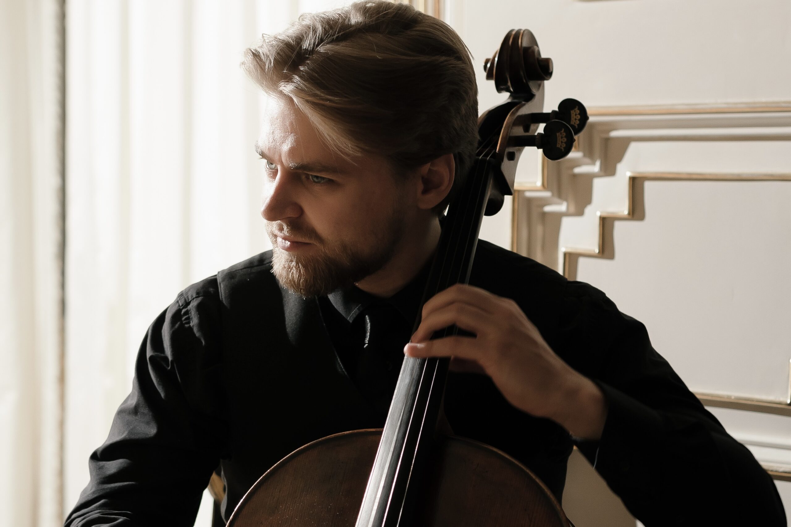 

Билеты на Три грани страсти (Особняк Мясникова)