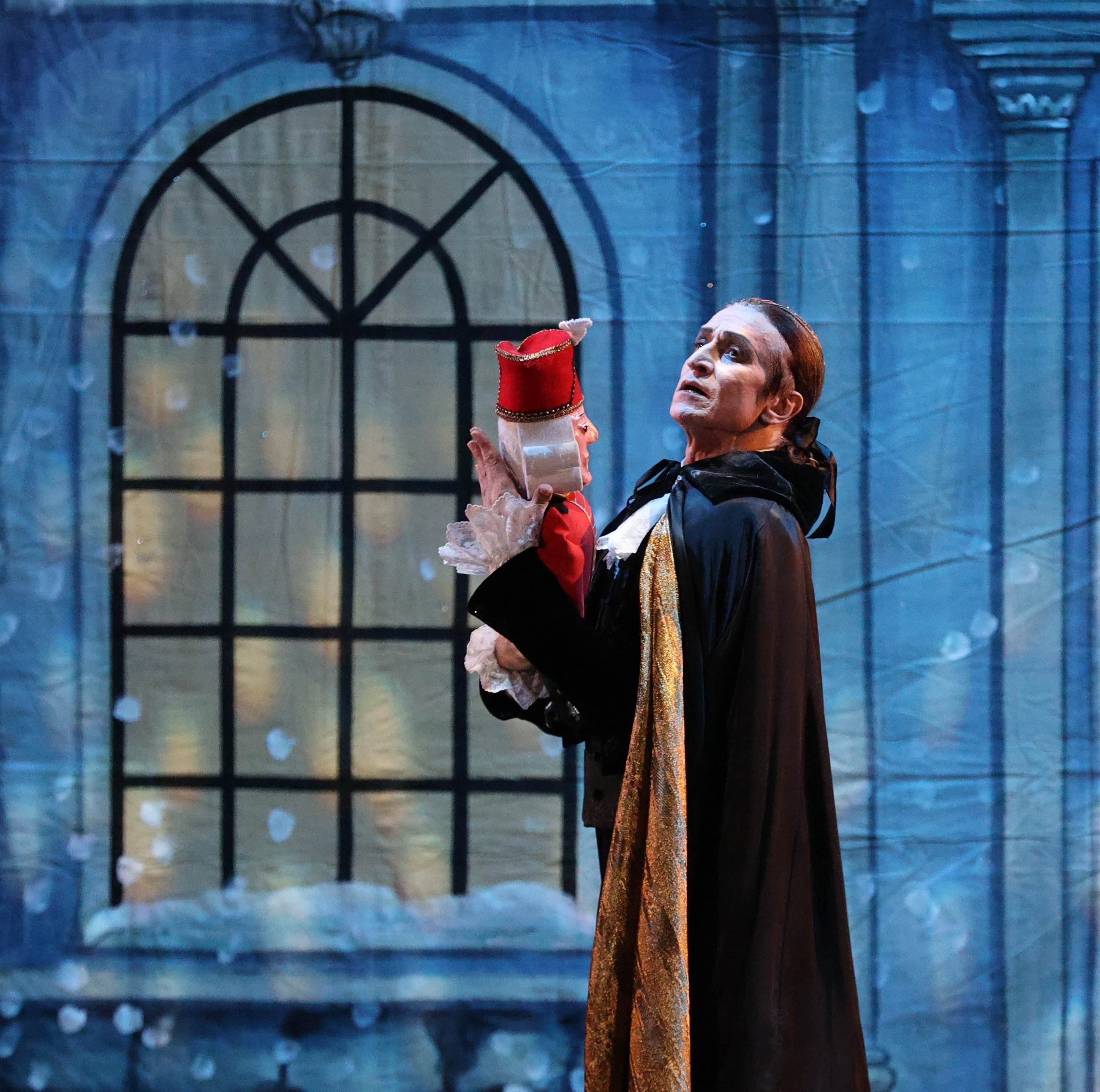 

Билеты на Щелкунчик (Александринский театр)