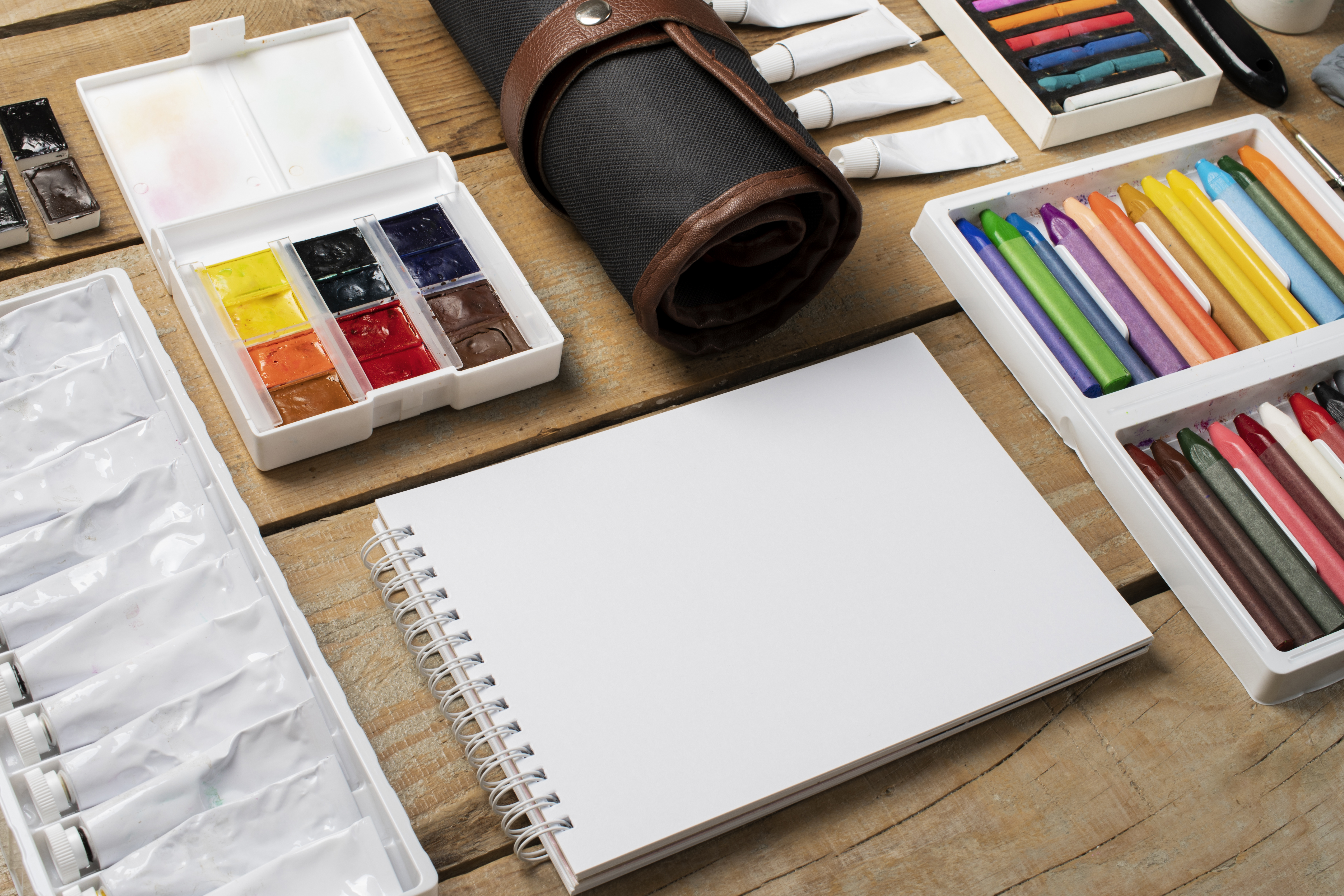 Афиша: Жемчужная картина в Альметьевске 12 апреля 2026