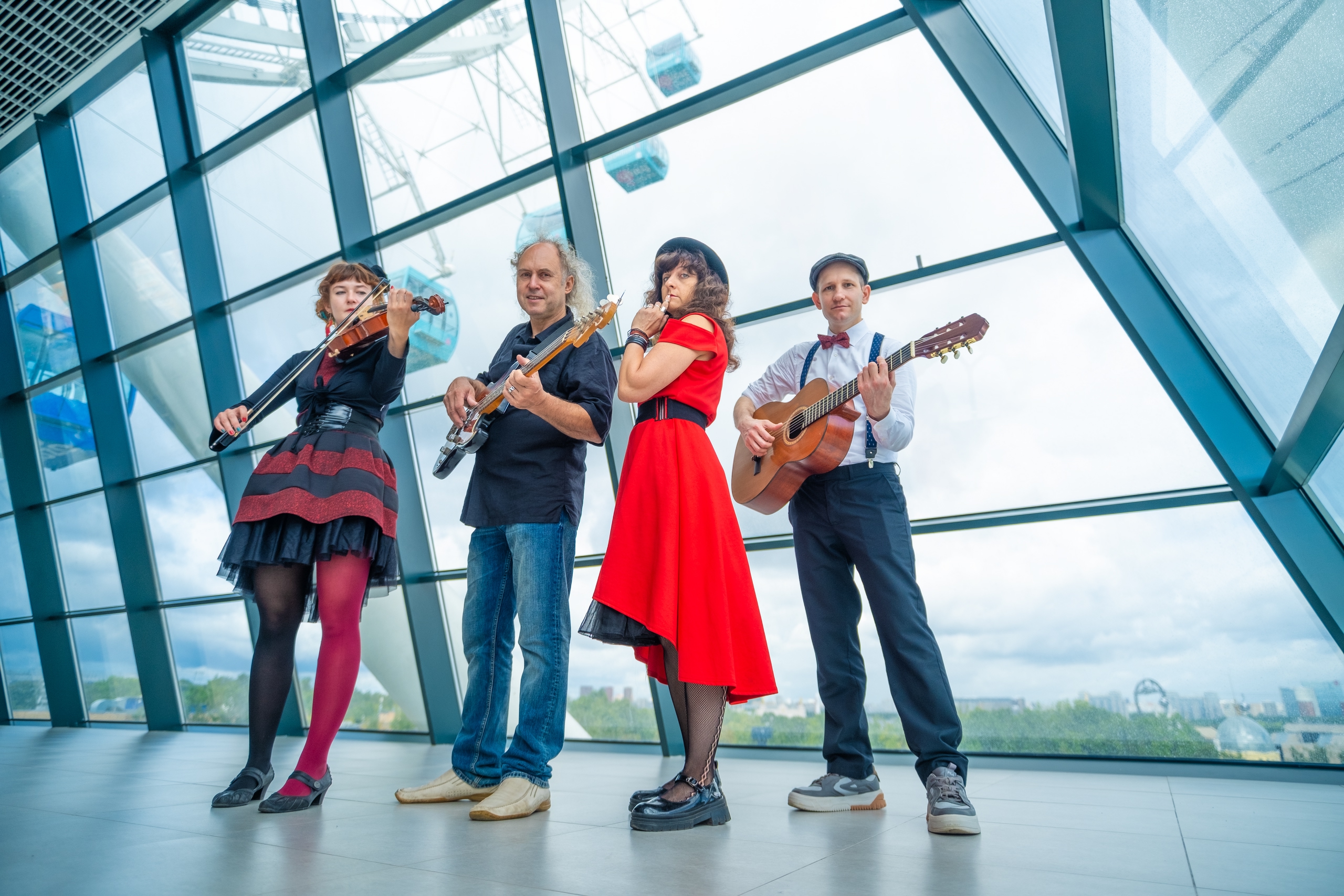 

Билеты на Кабаре-бэнд «Елисейские поля». Секреты Парижа (Все свои)