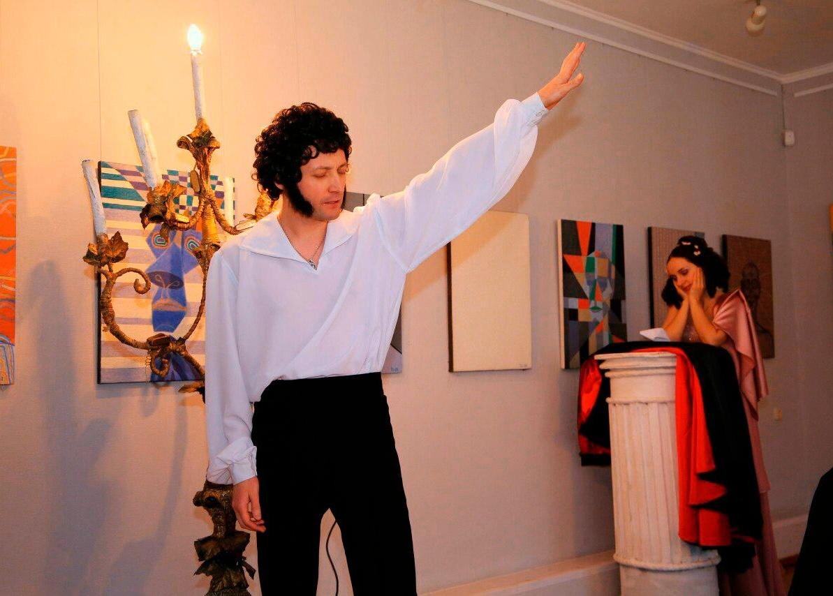 

Билеты на Гений русской поэзии (Театр оперетты)