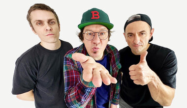 Кирпичи афиша