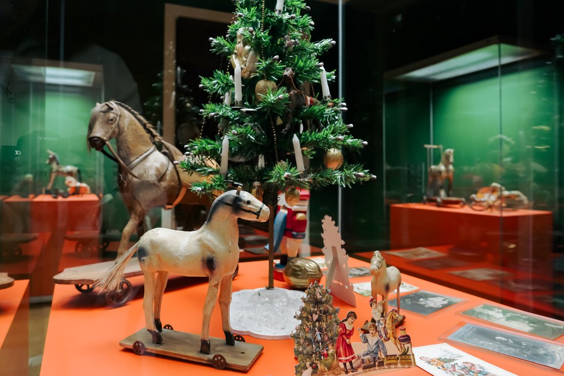 

Билеты на Лошадка-качалка. История игрушки (Центр «Эрмитаж-Казань»)