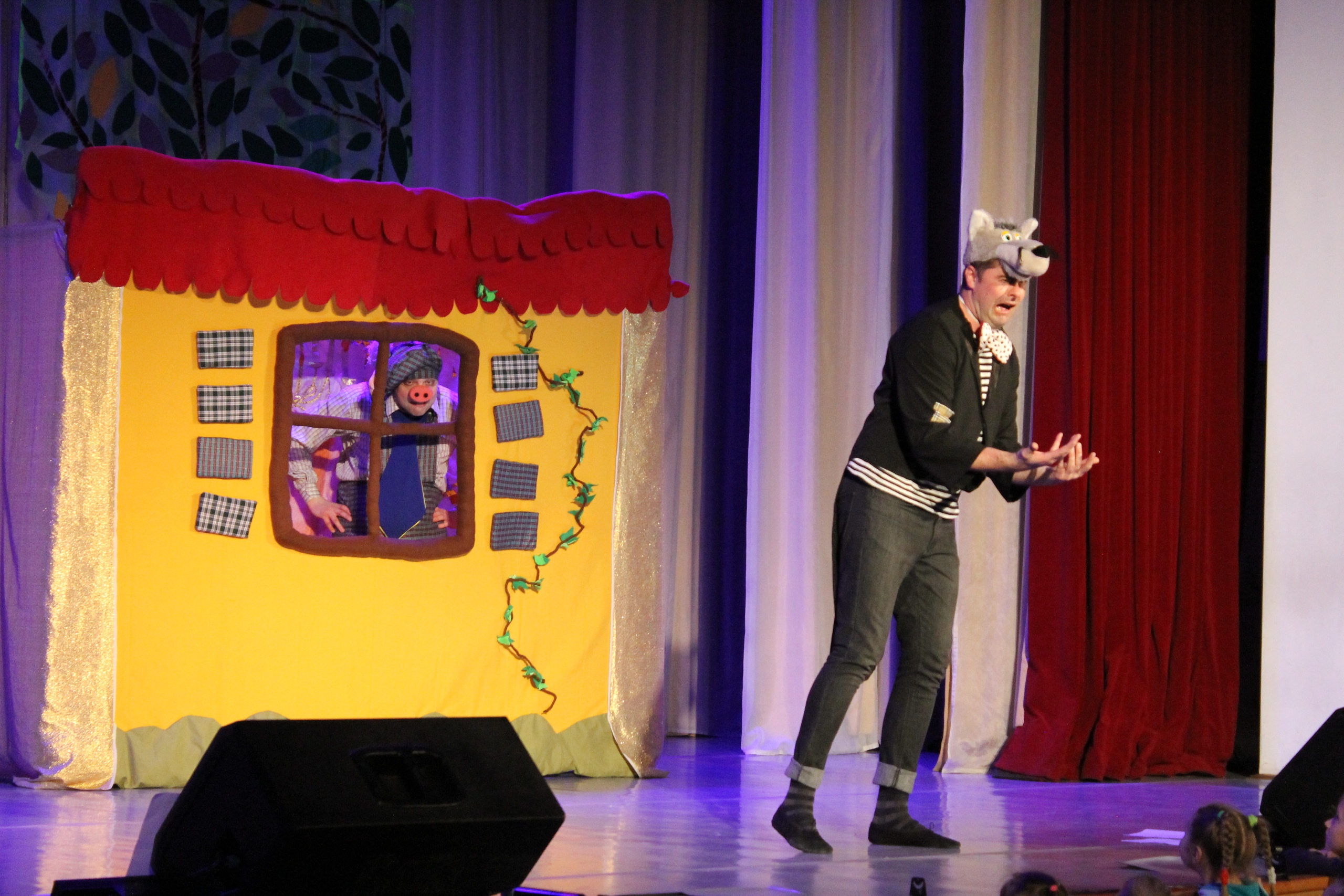 

Билеты на Три поросёнка (ДК железнодорожников)