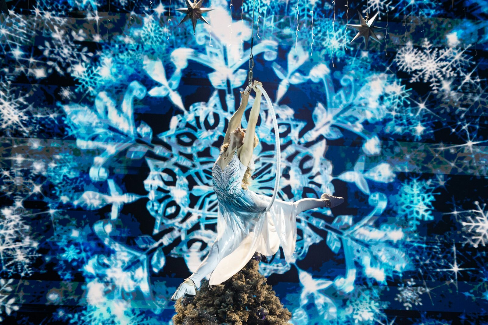 

Билеты на Как зажечь ёлку (Театр «Маска»)