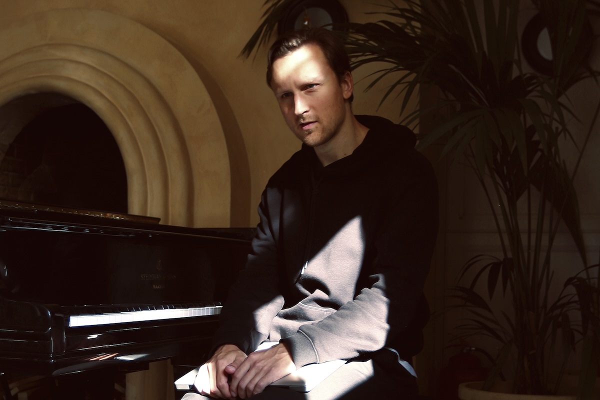 

Билеты на Виталий Сумароков (Особняк Адамули)