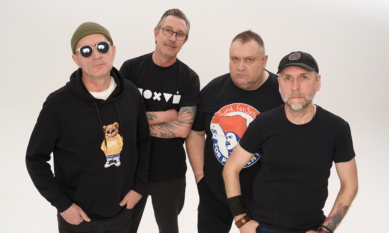 

Билеты на Casual (16 Тонн)