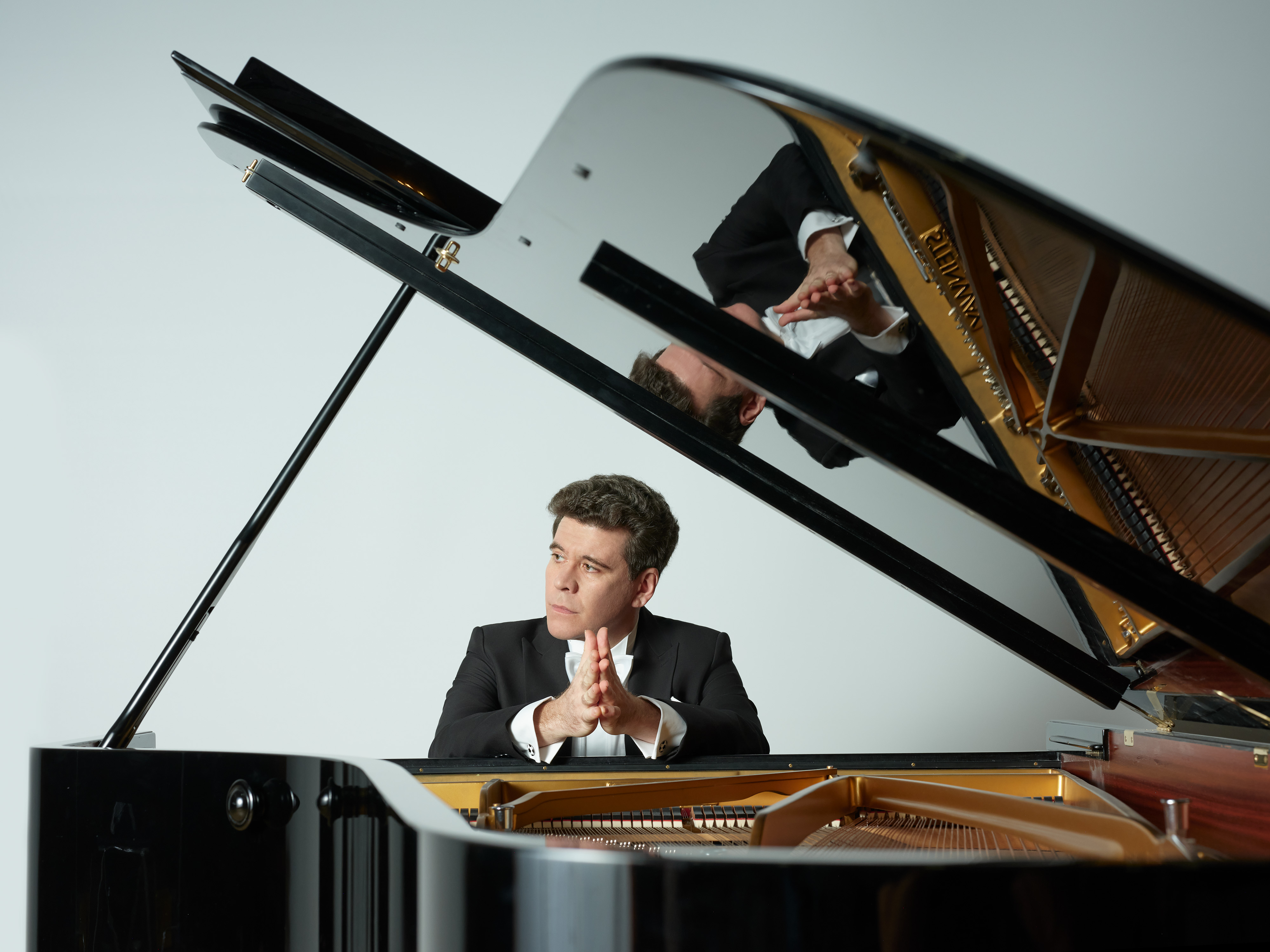 

Билеты на Денис Мацуев, Ильдар Абдразаков и Александр Сладковский (Музейный комплекс «Кремль»)