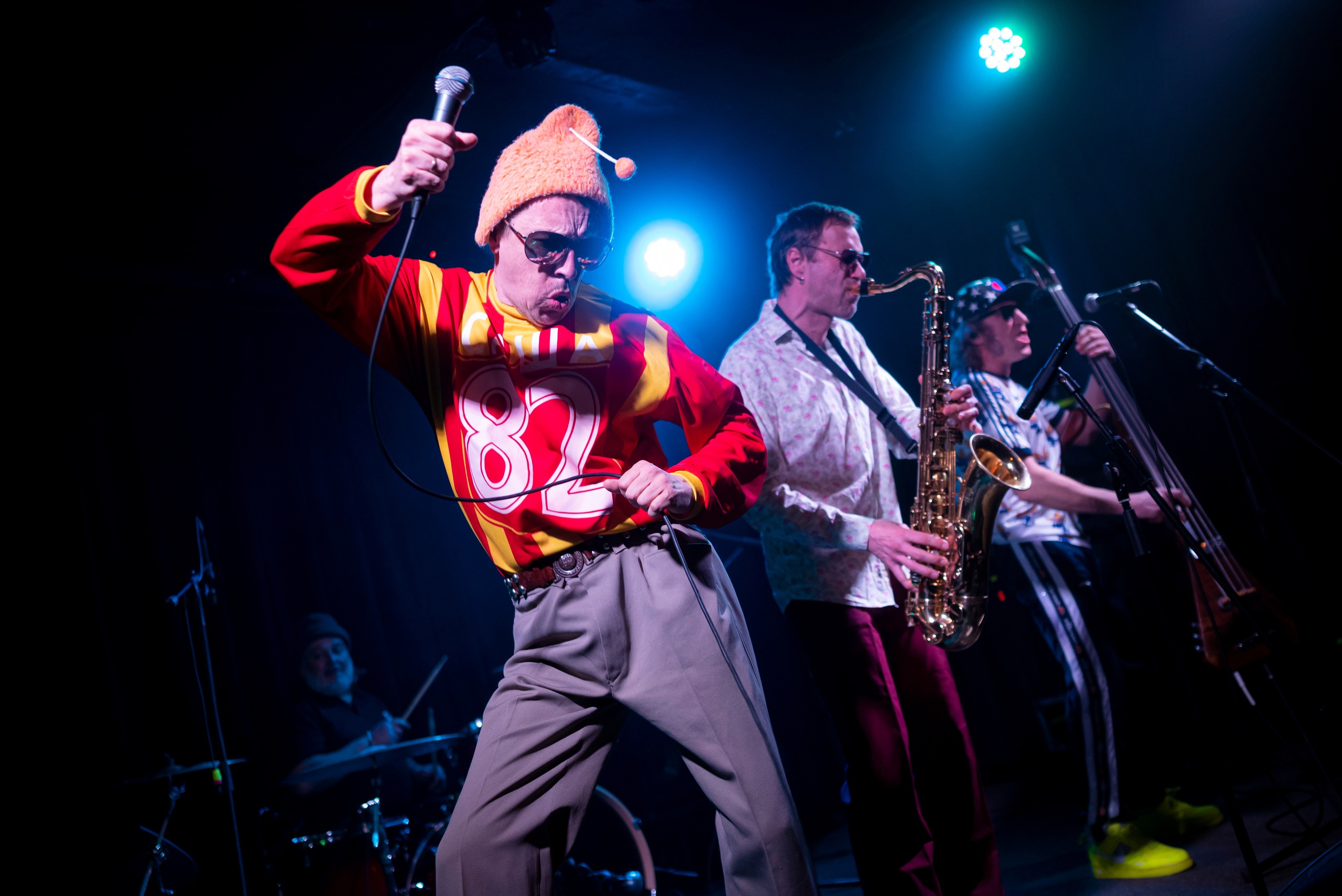 

Билеты на Саша и Сирожа (Douglas)