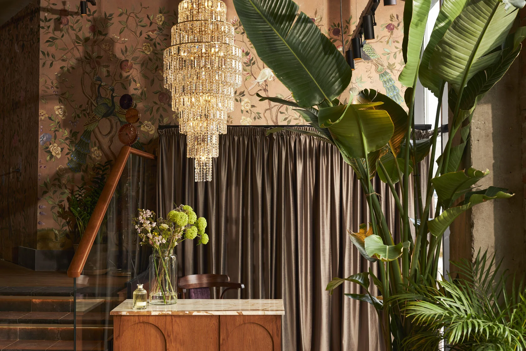 

Билеты на Дом Gucci: роскошь, скандалы и семейные войны (Be Italian)