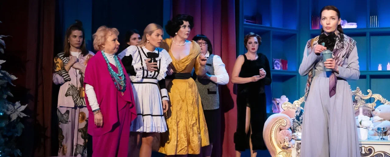 

Билеты на 8 любящих женщин (Театр комедии)