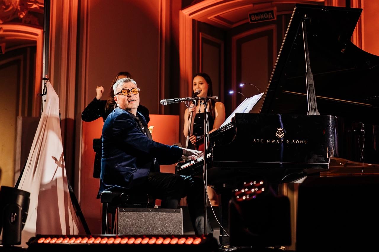 

Билеты на Он — Сэр Элтон Джон. Трибьют (Дворец Белосельских-Белозерских)