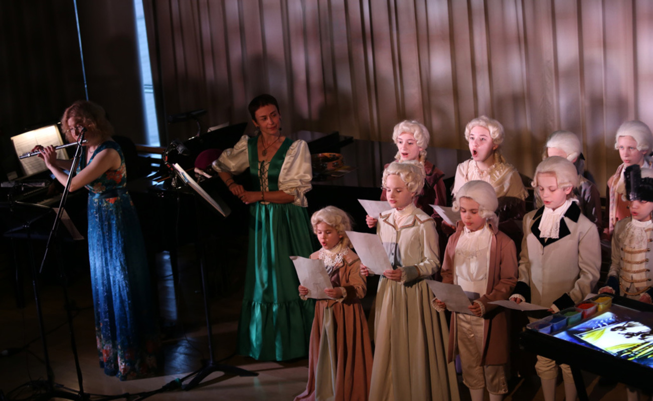 

Билеты на Легенда о Пёстром флейтисте, или Один вечер в семье Баха (Екатерининское собрание)