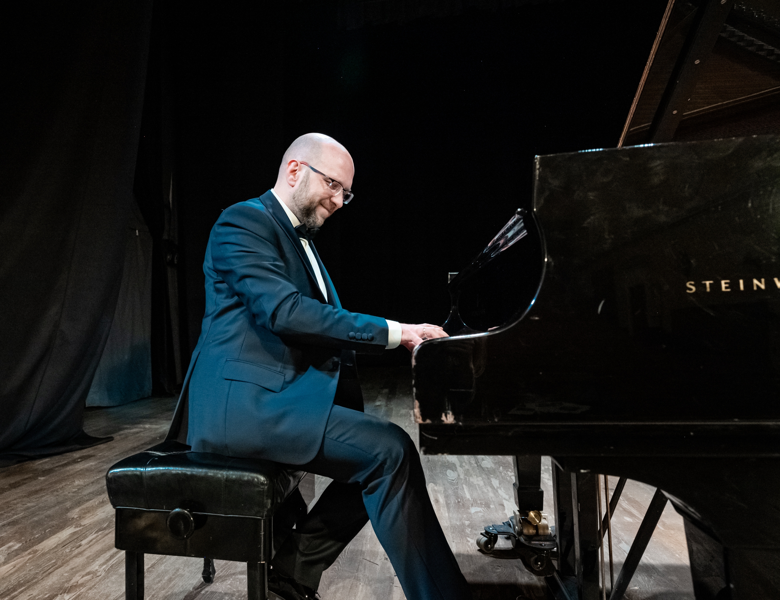 

Билеты на Мелодии театра и кино при свечах (Зал камерной и органной музыки «Родина»)