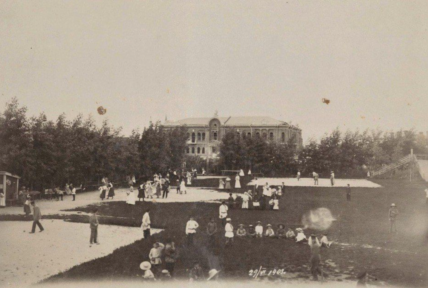 

Билеты на Томский имперский ЗОЖ (Дом искусств)