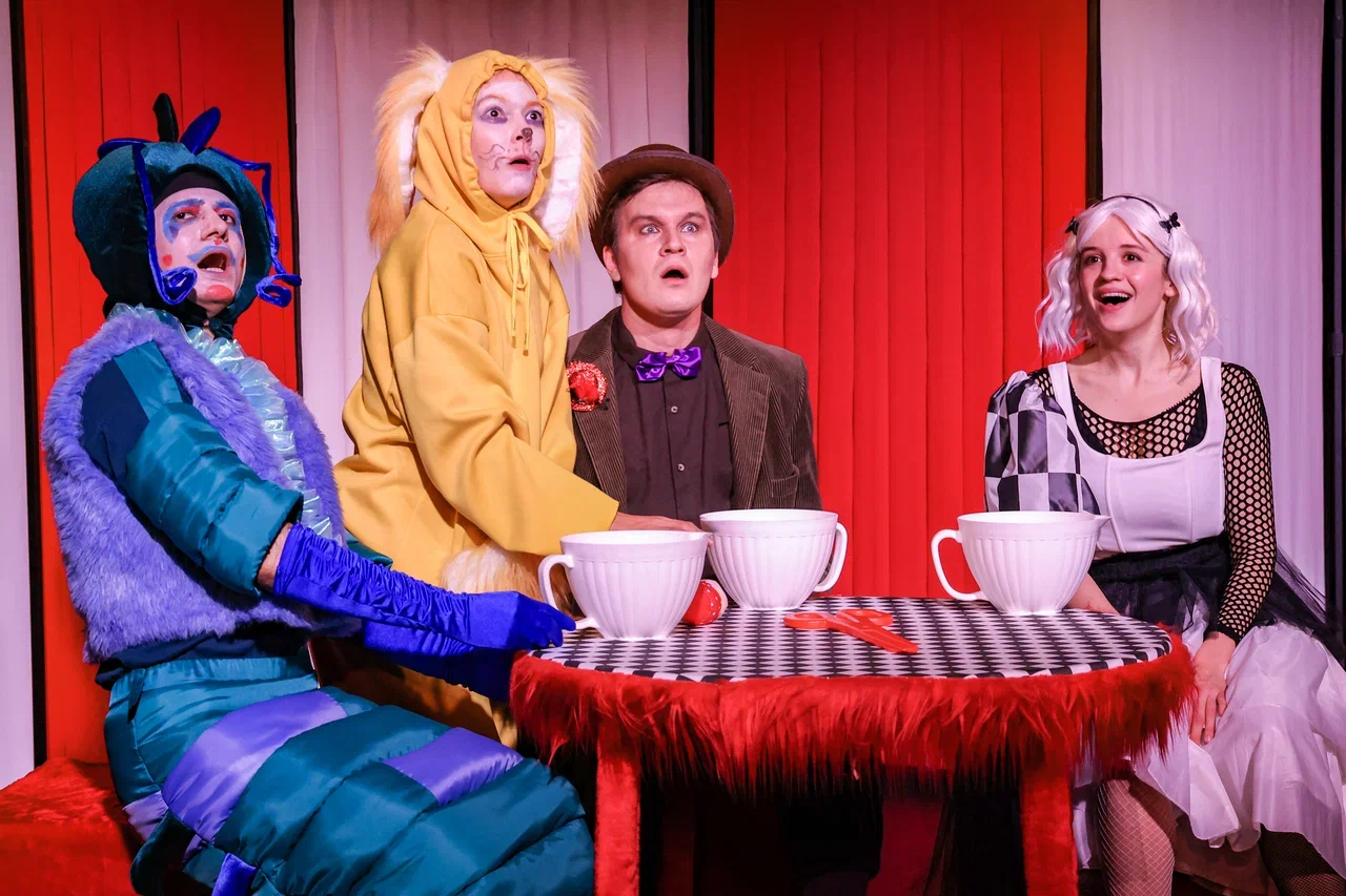 

Билеты на Алиса в Стране чудес (На Плющихе)