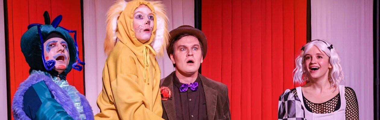 Алиса в Стране чудес