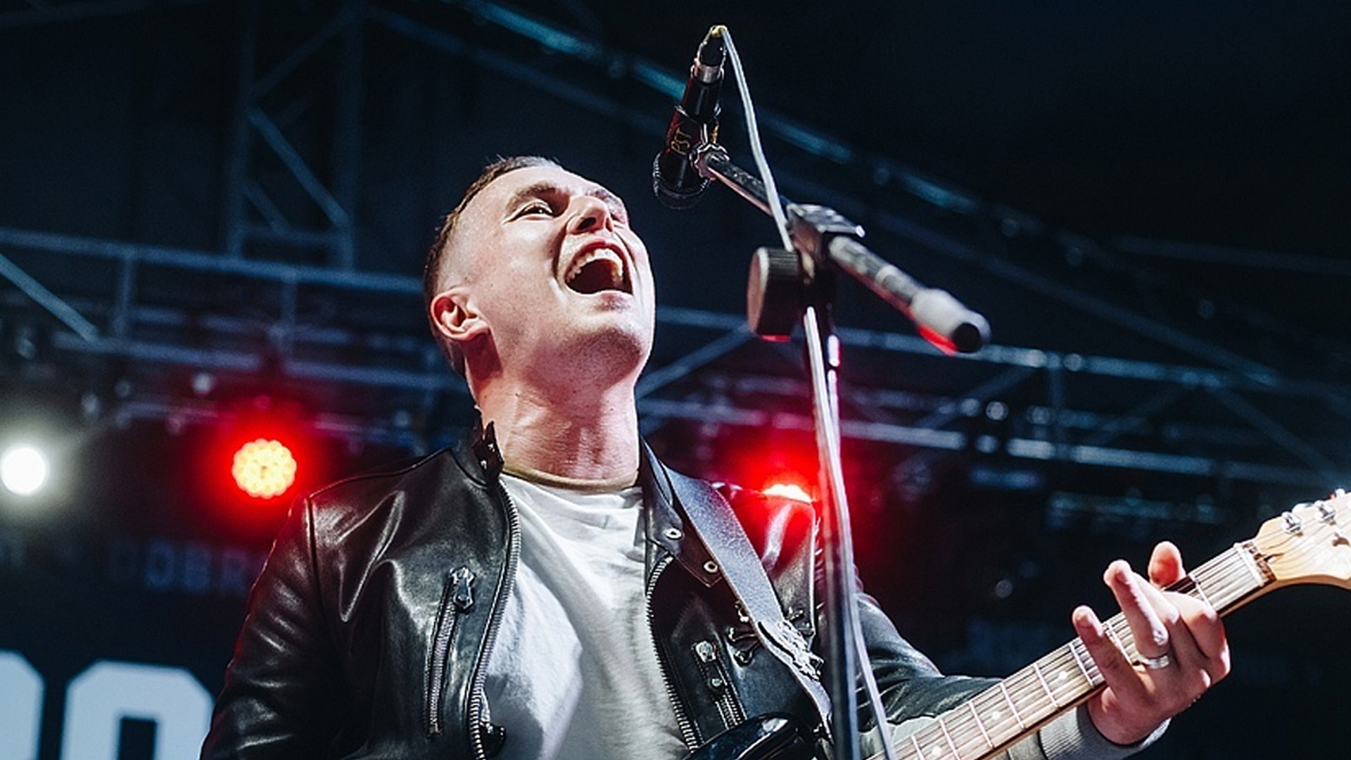 

Билеты на 4 Апреля (Twenty One)