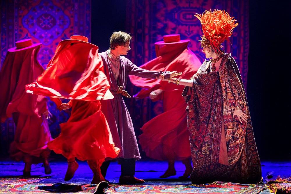 

Билеты на Багдадский вор и чёрная магия (Театр им. Вл. Маяковского. Основная и Малая сцены)