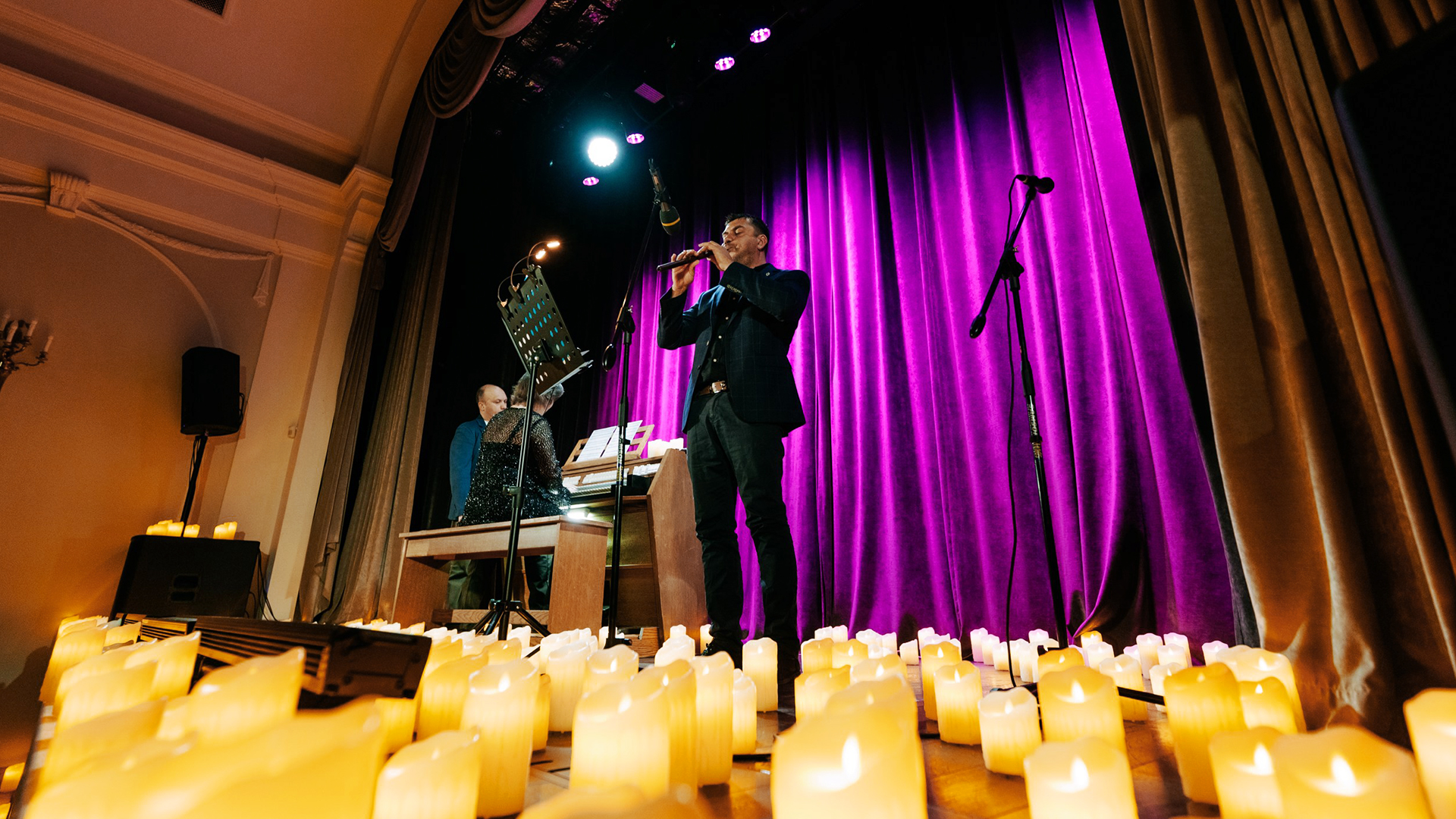 

Билеты на Орган и дудук при свечах (Дом журналиста)