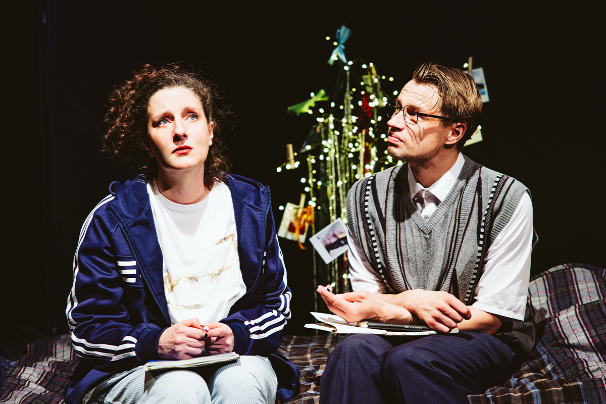 

Билеты на Это конец света (Пространство «Внутри»)