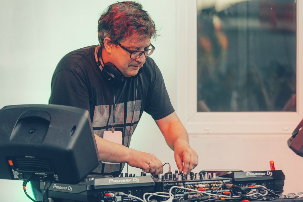 

Билеты на Этно и электро. Геометрия света (Ц)