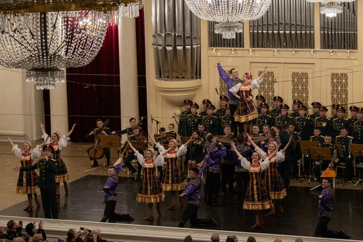 

Билеты на Ансамбль песни и пляски Ленинградского военного округа (Филармония им. Шостаковича. Большой зал)