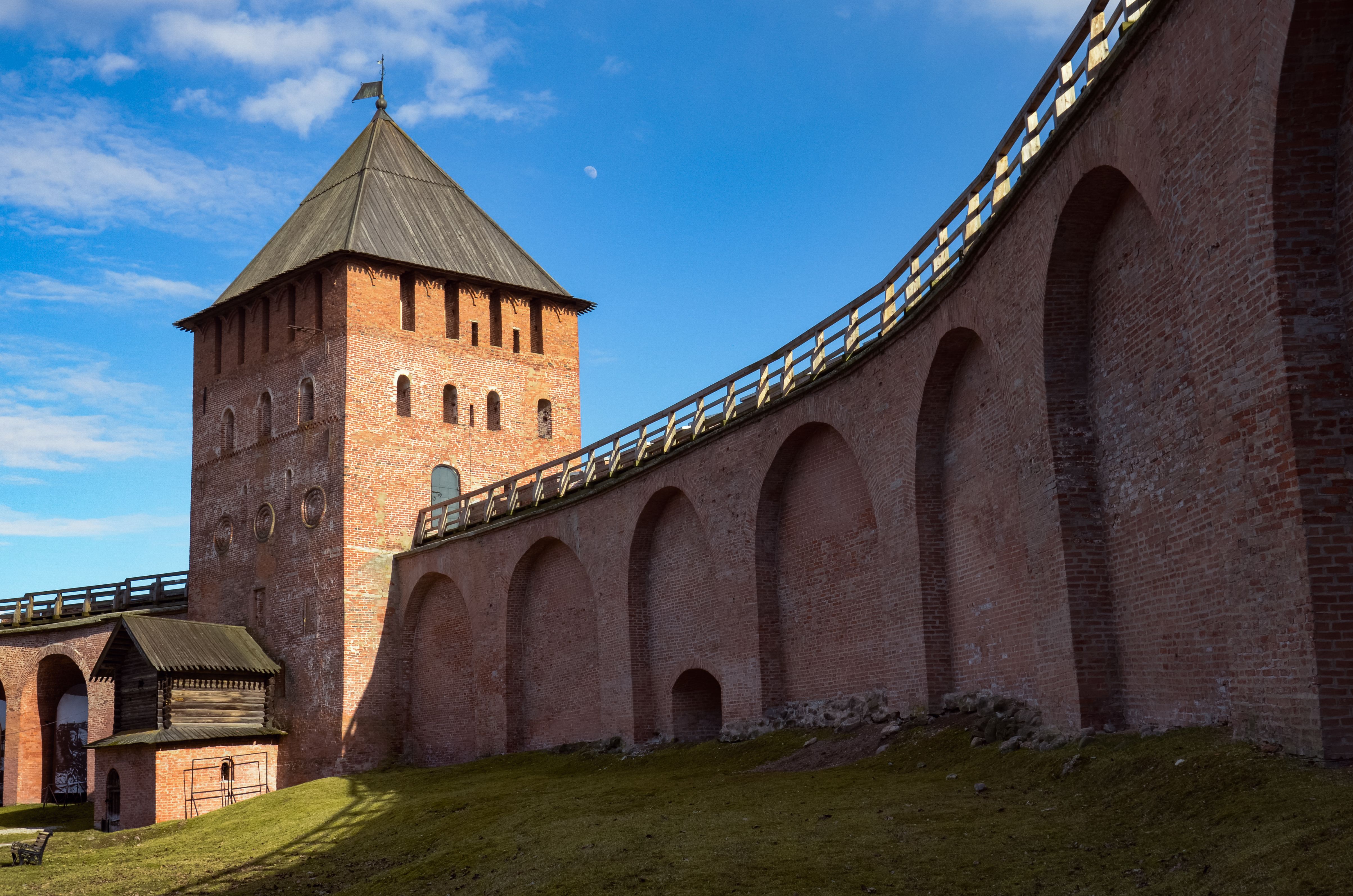 

Билеты на Тайны и загадки Кремля (Новгородский кремль)