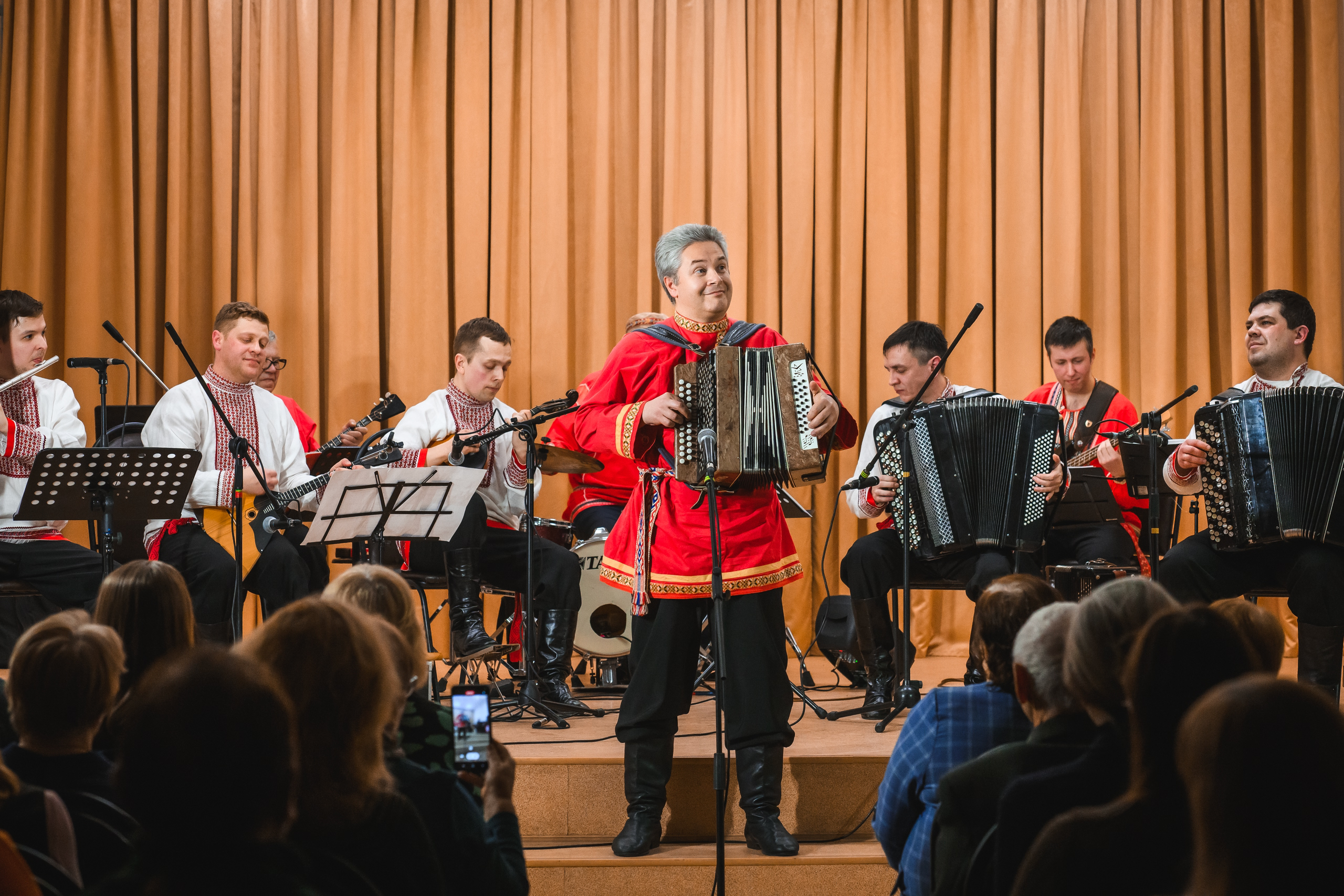 

Билеты на Оркестр ансамбля народной музыки и танца «Ярмарка» и Андрей Дюженков (Центральная библиотека им. Пушкина)