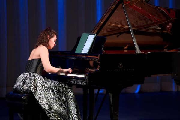 

Билеты на Классик-концерт. Пианист в опасности (Филармония)