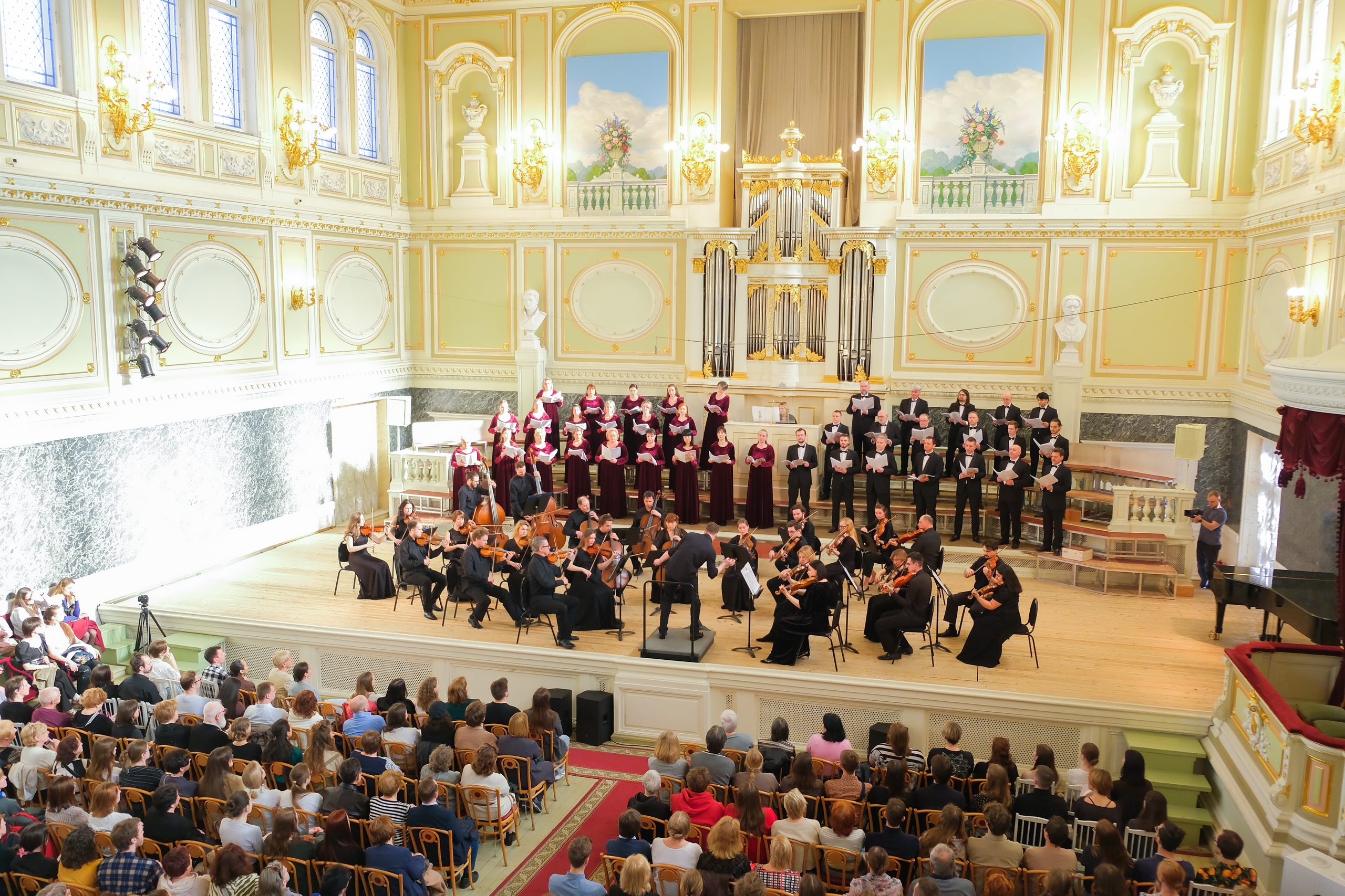 

Билеты на Золотые страницы русской хоровой музыки (Капелла)