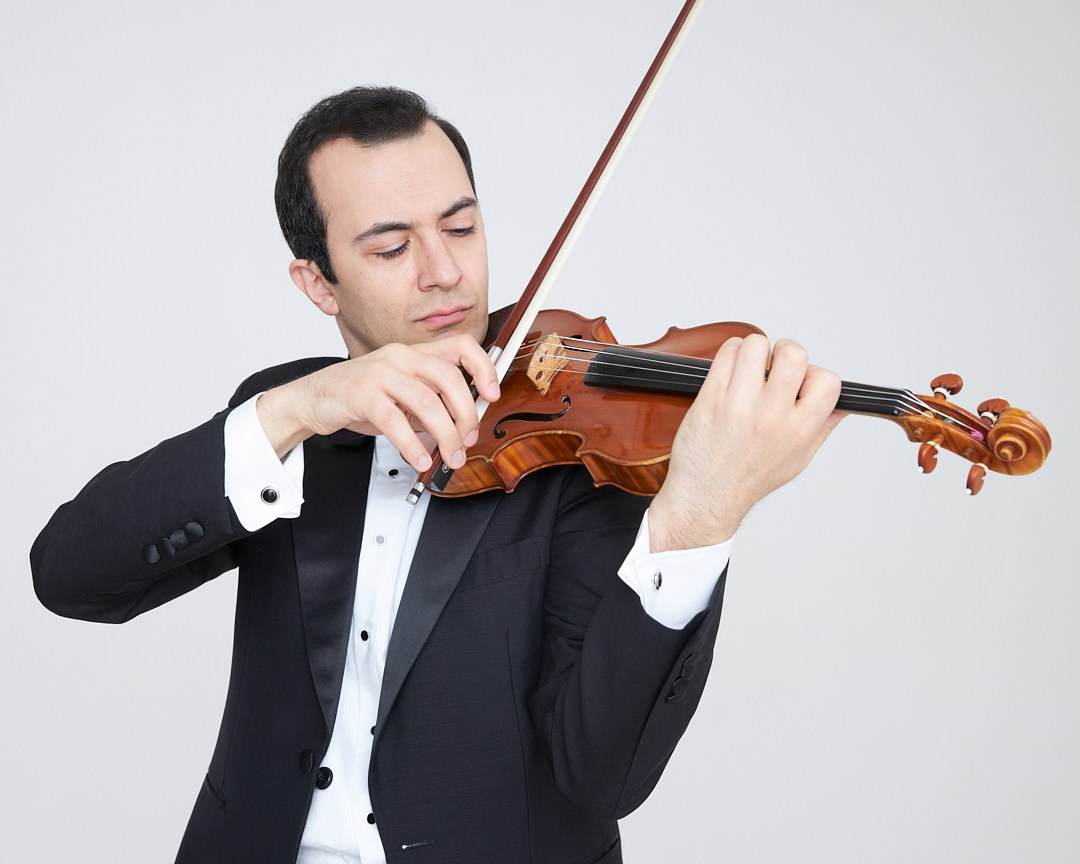 

Билеты на Паганини. Концерты № 3 и 5 (Дом музыки)