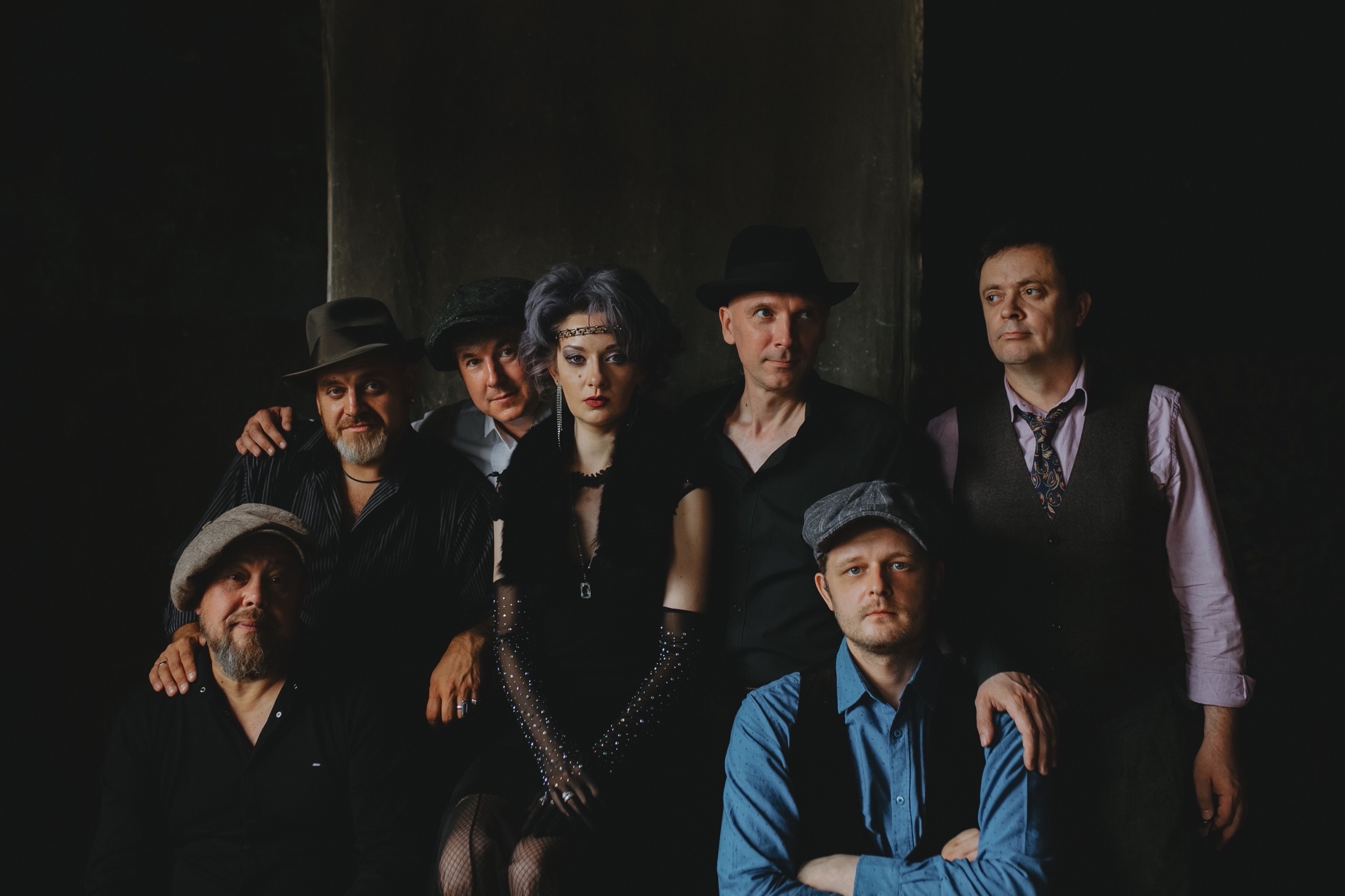 

Билеты на Ля Миноръ (Жаровня на Белорусской)