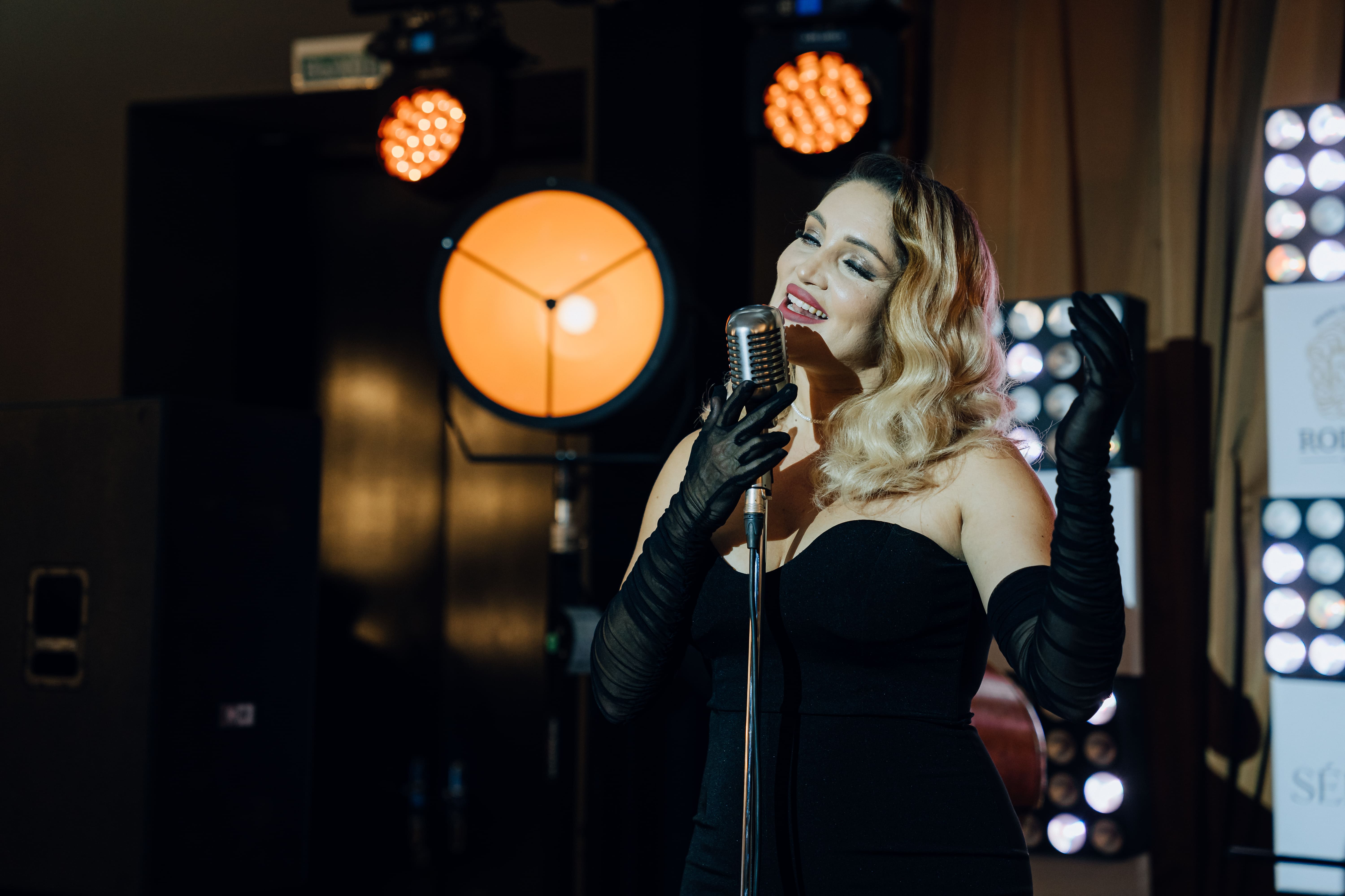 

Билеты на Рождество в стиле джаз (Театр Старого парка (Кабардинка))