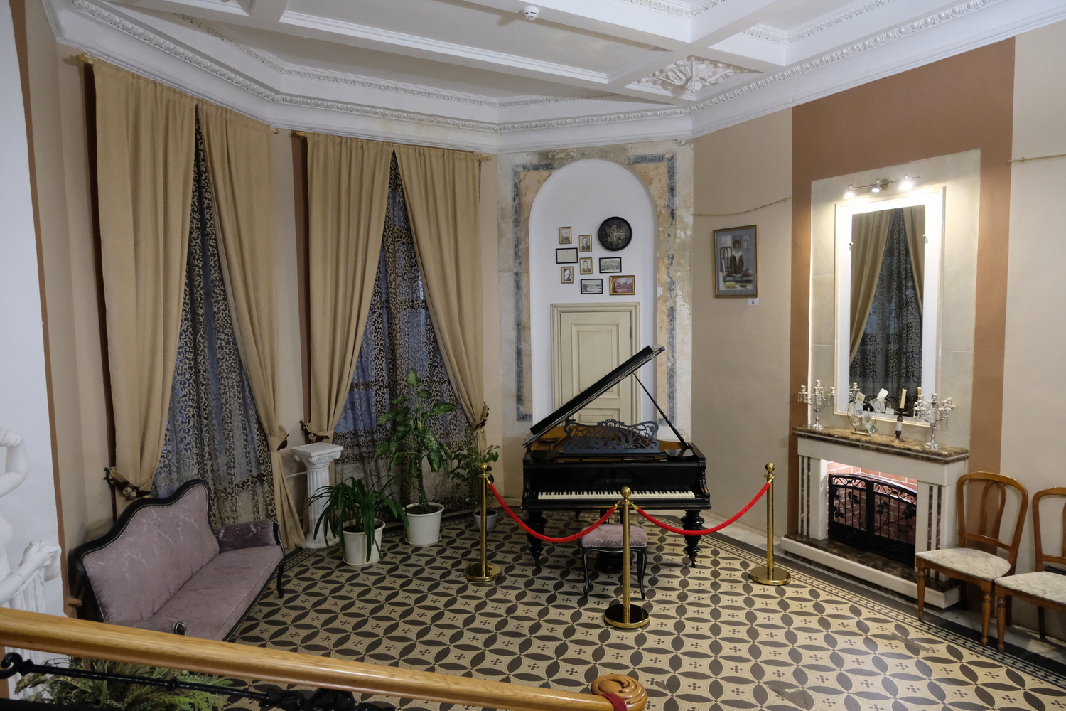 

Билеты на Экскурсия в особняк Шрёдера + концерт «Винтаж на два рояля» (Дом Шрёдера)