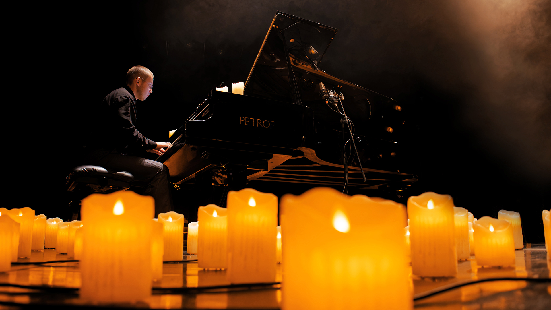 

Билеты на Людовико Эйнауди: неоклассика при свечах (Культурный центр «Урал»)