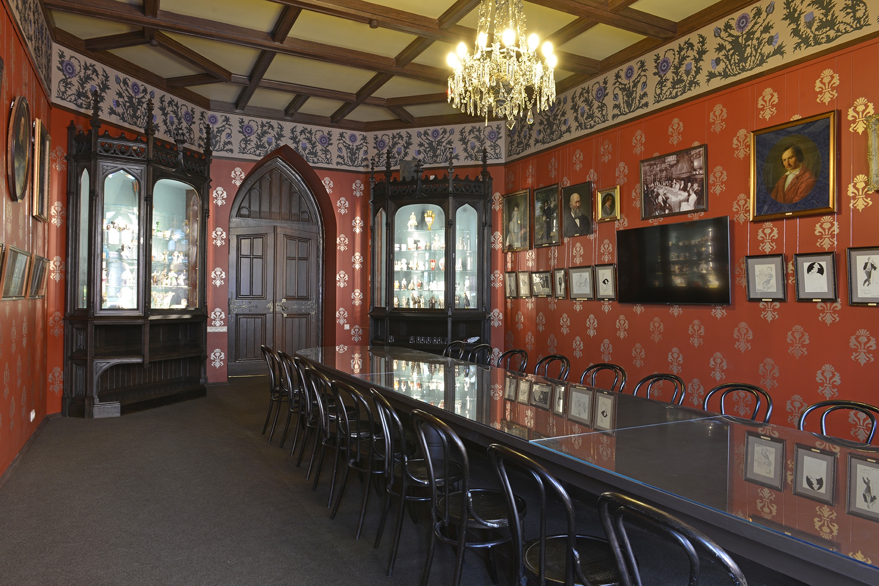 

Билеты на Посещение музея в рамках олимпиады «Музеи. Парки. Усадьбы» (Дом-музей Щепкина)