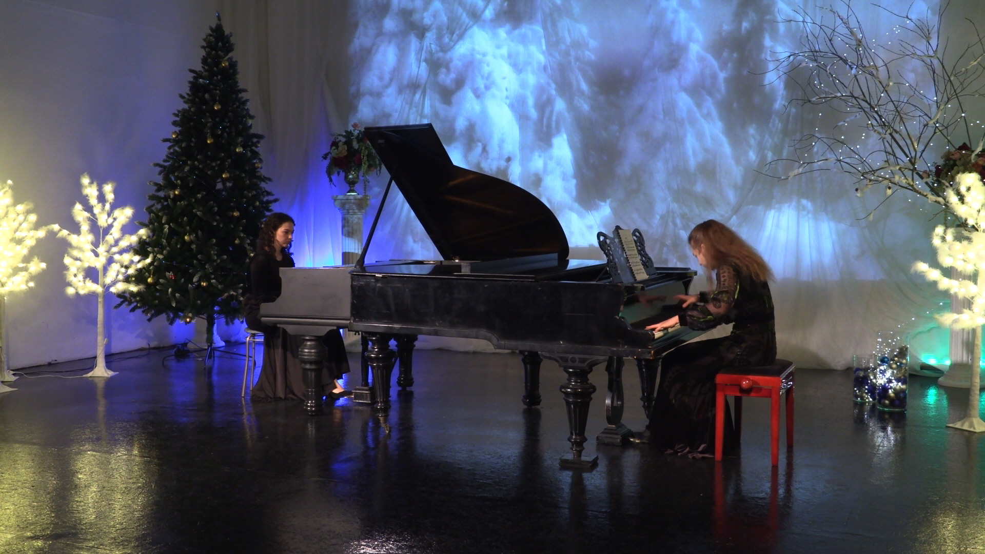 

Билеты на Винтаж на два рояля (Дом Шрёдера)