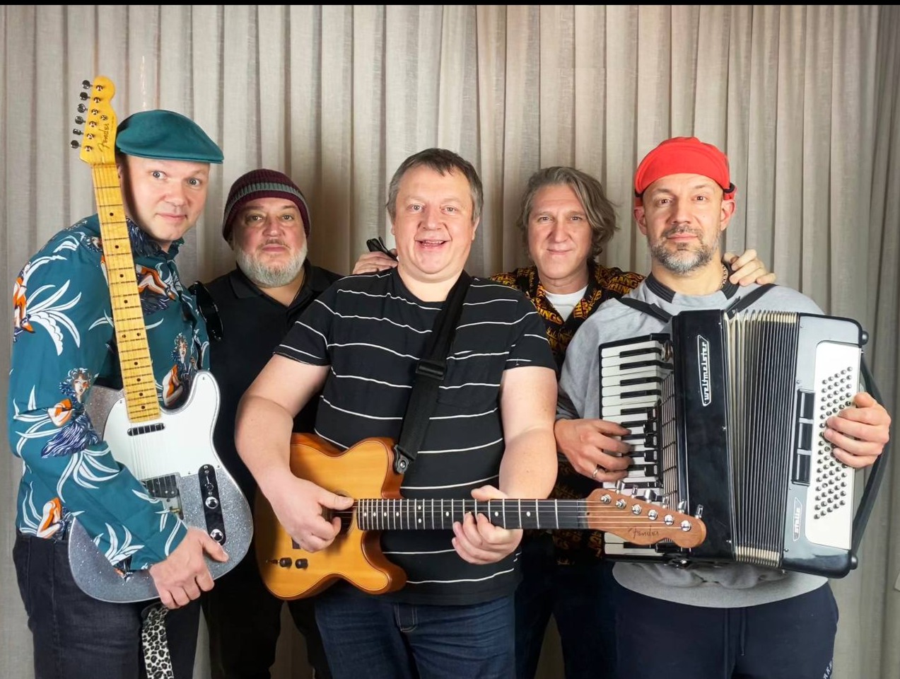 

Билеты на Пузо и виртуозы Ленинграда (Douglas)