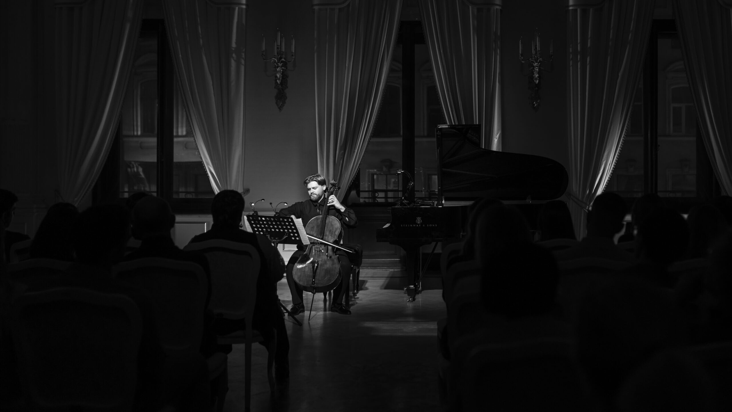 

Билеты на Tango Apasionado. Музыка Пьяццоллы, Гальяно и Рейнхардта (Особняк Мясникова)