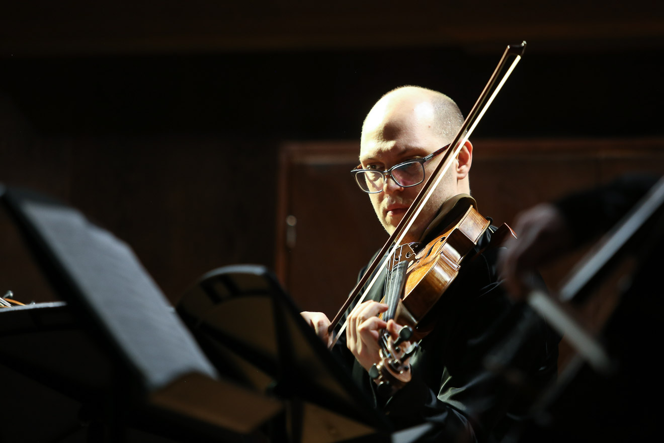 

Билеты на Камерный оркестр и Павел Романенко (Филармония. Концертный зал)