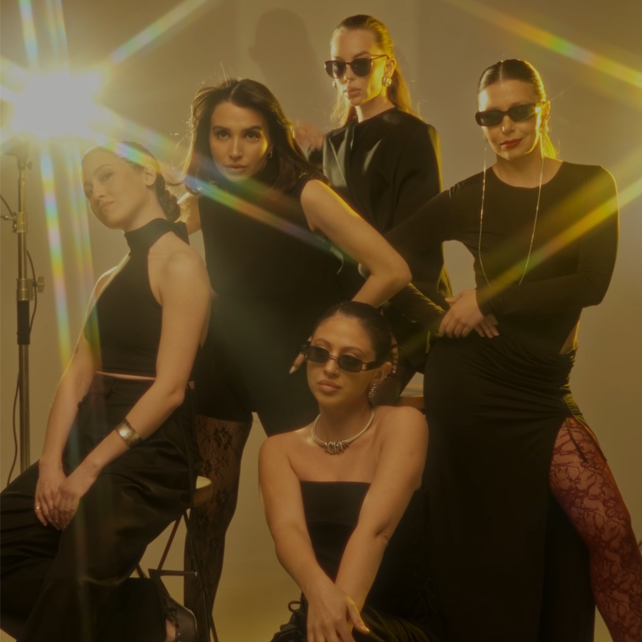 

Билеты на Girls Power (Атмосфера)