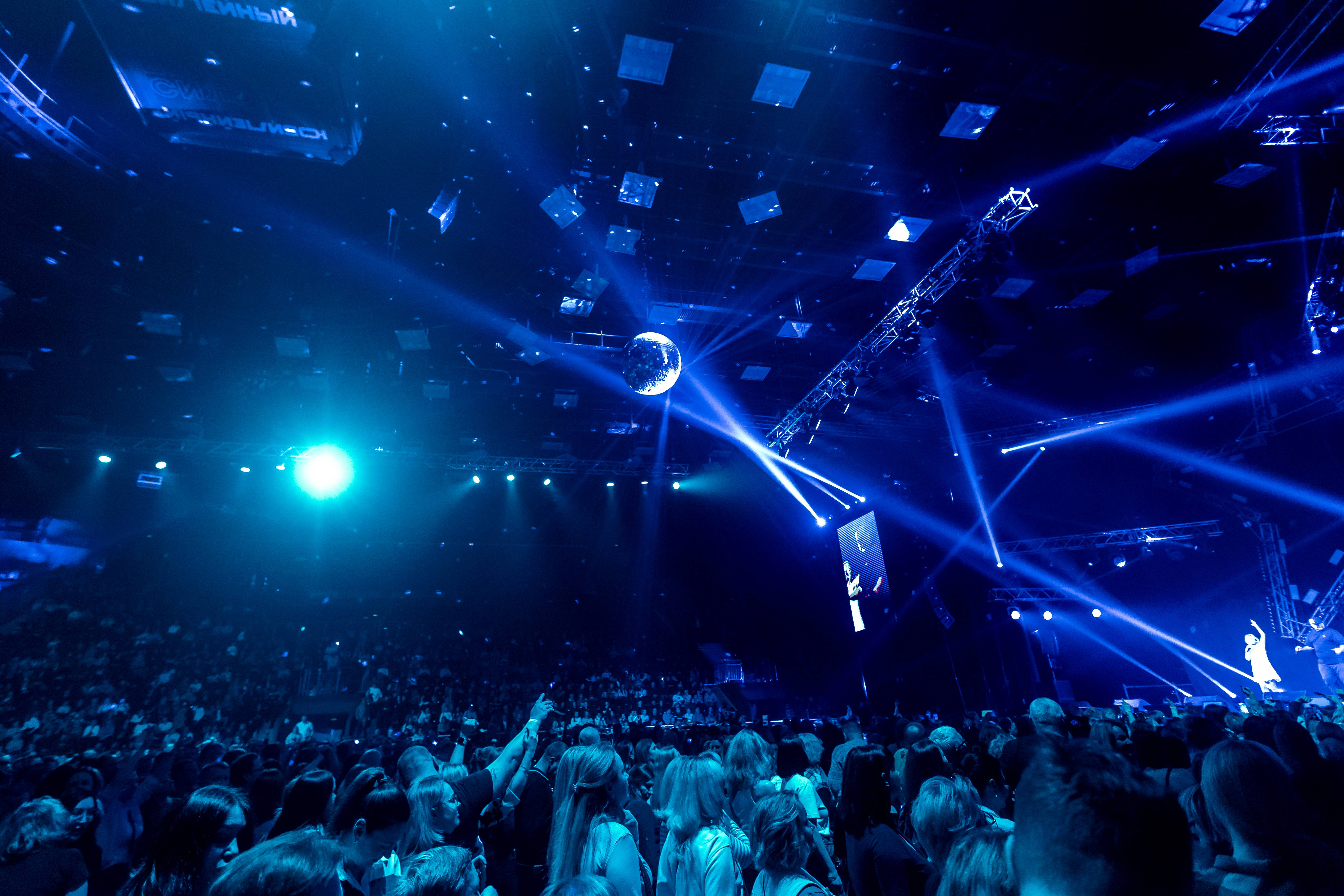 

Билеты на Новогодняя дискотека White (Sound)