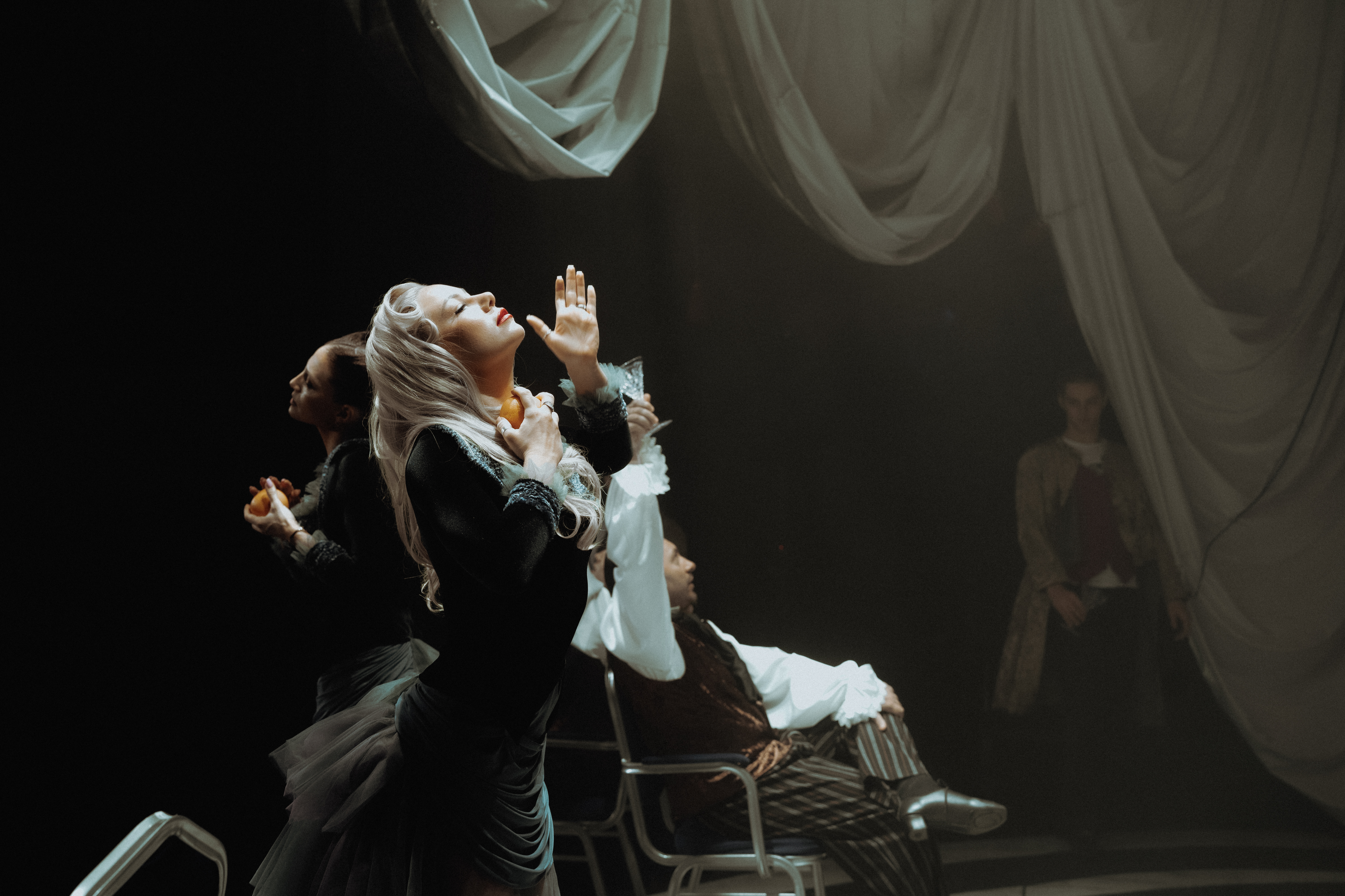 

Билеты на Живые картины (На Плющихе)